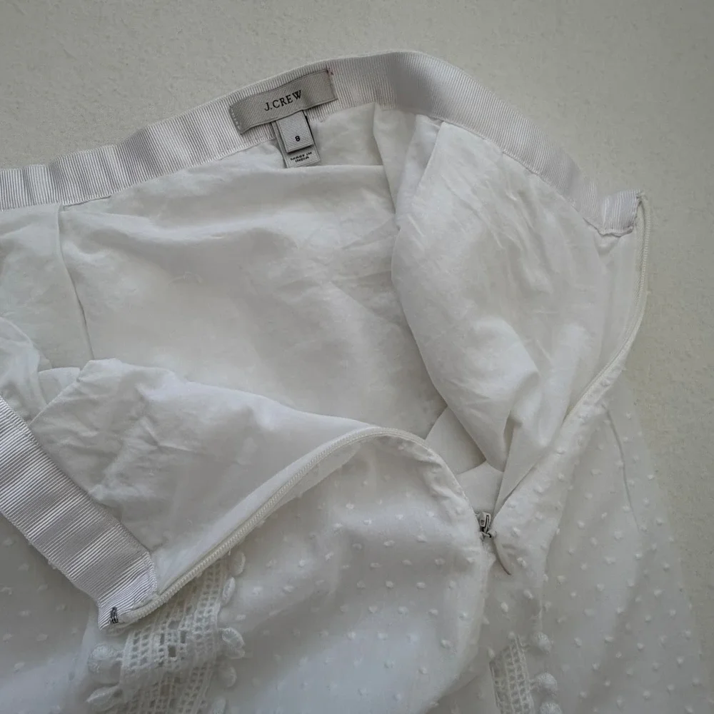 J.Crew Mini Skirt Crochet Lace White Cotton Swiss Dot Pom Pom Summer Boho 8 EUC - Picture 9 of 14